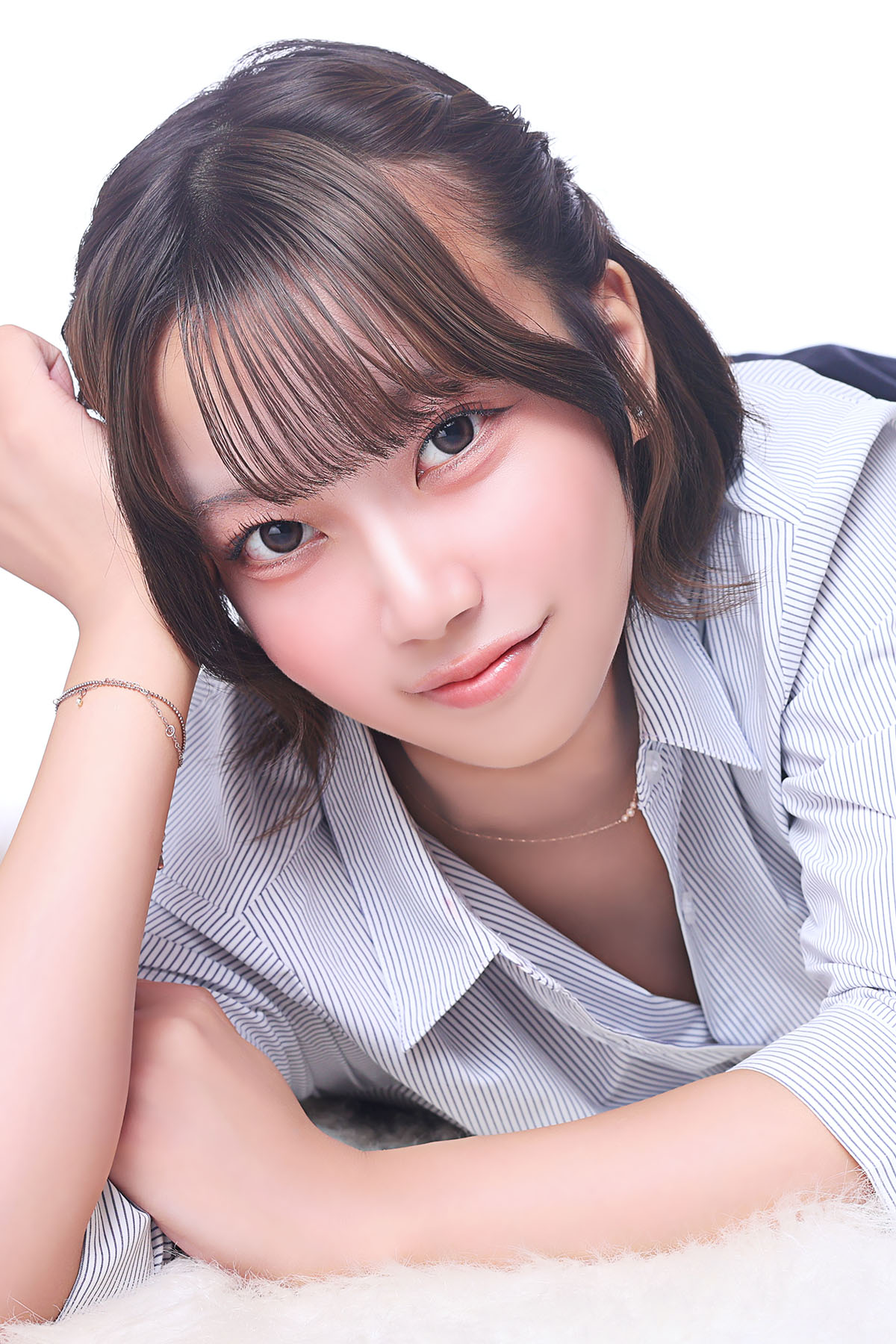 みな
