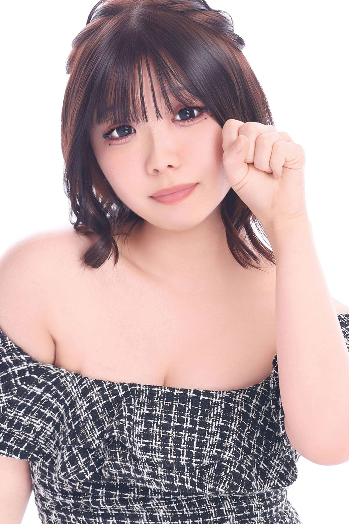 しあ