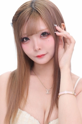 愛咲 萌
