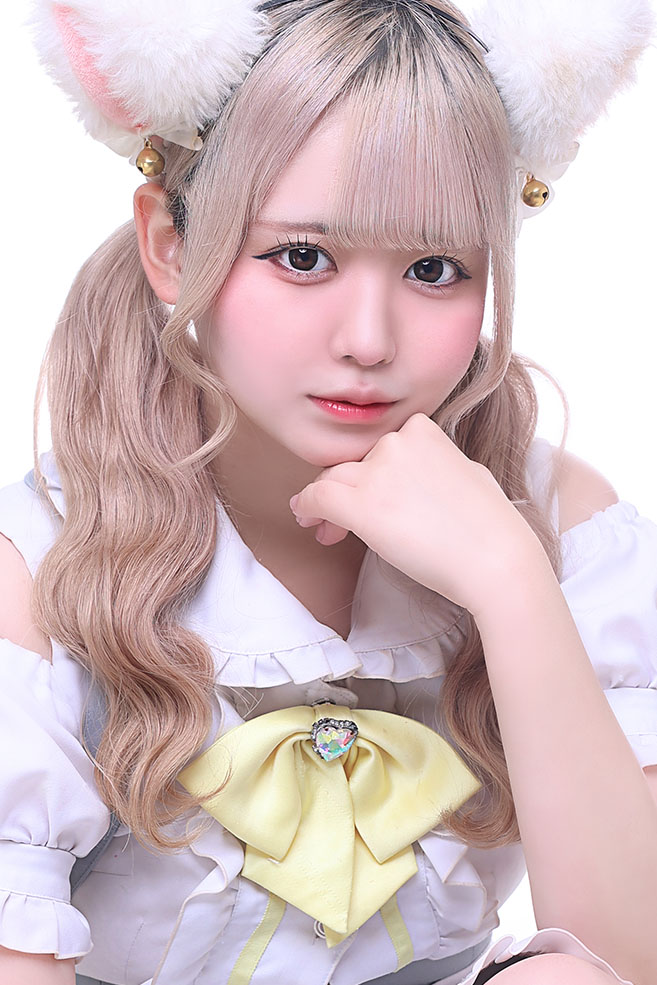 にこ
